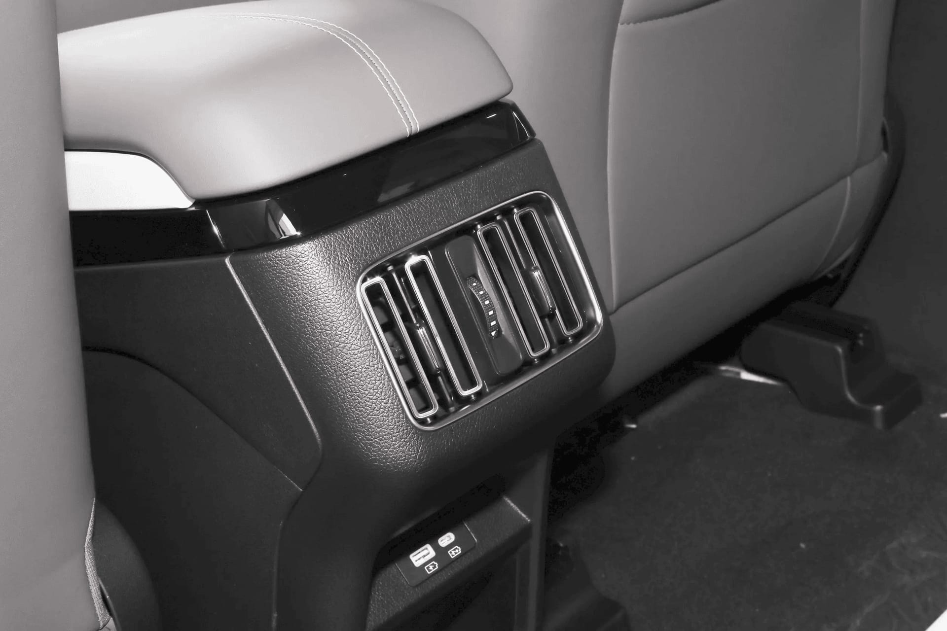 2025 BYD Song Plus Image 1